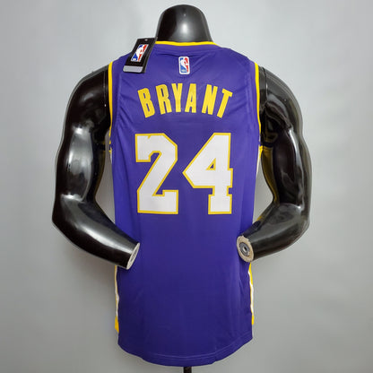 LA Lakers Morada Cuello en V Versión Fan