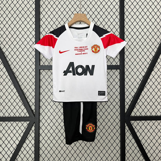 Manchester United Retro Kit Niños Visita 2010/11