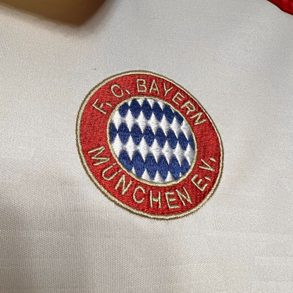 Bayern Munich Tercera 2024/25 Versión Fan