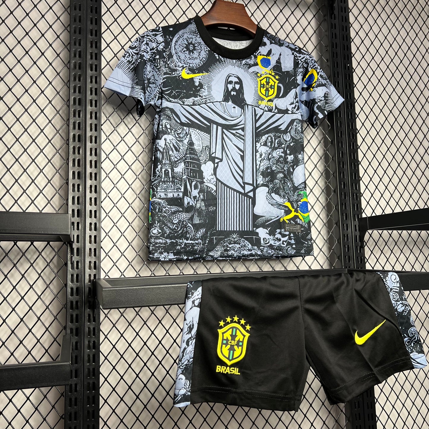 Brasil Kit Niños "Edición Cristo Redentor Gris" 2024