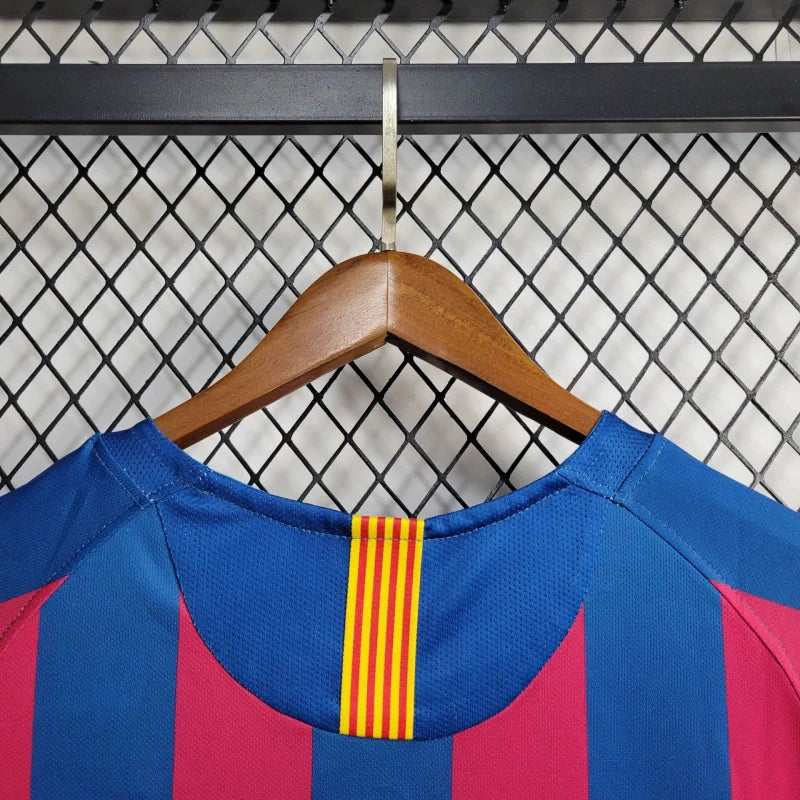 FC Barcelona Local Retro 2005/06 Versión Fan