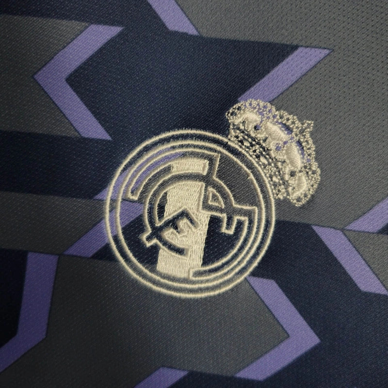 Real Madrid Camiseta Entrenamiento 2023/24 Versión Fan