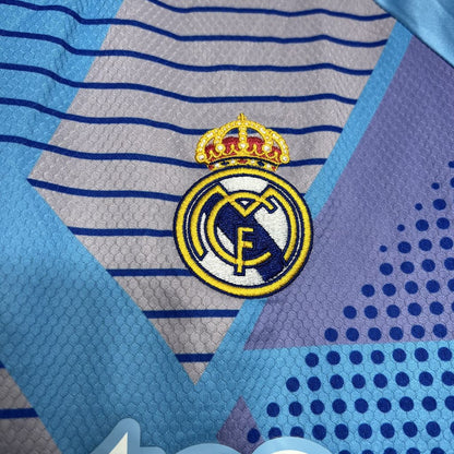 Real Madrid Portero Celeste 2024/25 Versión Fan