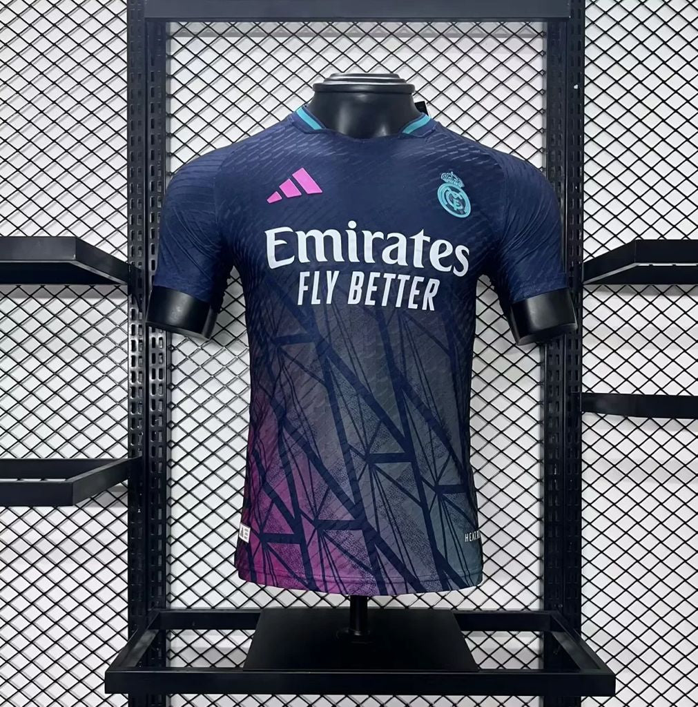 Real Madrid "Neon Version" 2024/25 Versión Fan