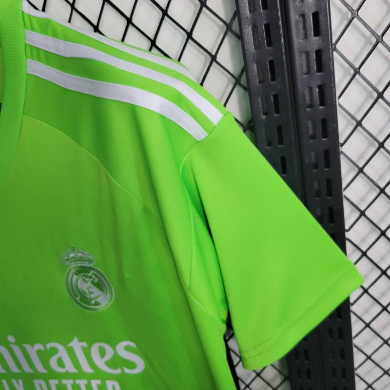 Real Madrid Portero Verde 2023/24 Versión Fan