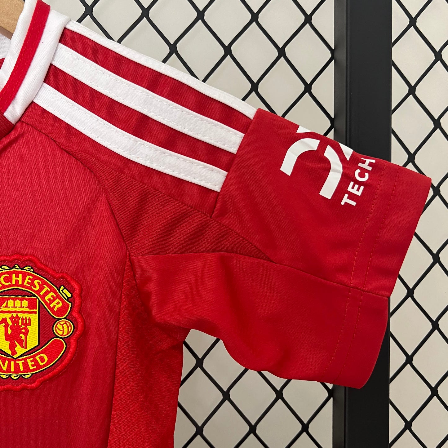 Manchester United Kit Niños Local 2024/25