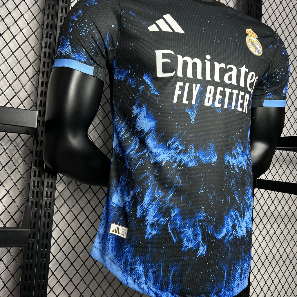 Real Madrid "Ocean Blue Edition" 2024/25 Versión Jugador