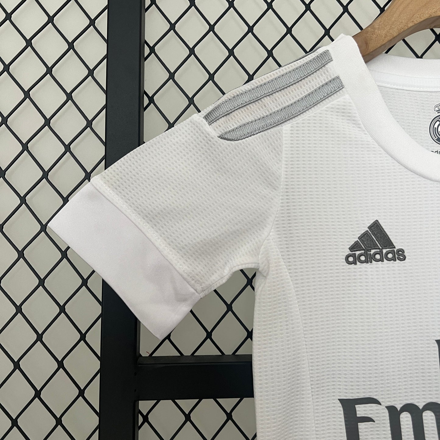 Real Madrid Retro Kit Niños Local 2015/16