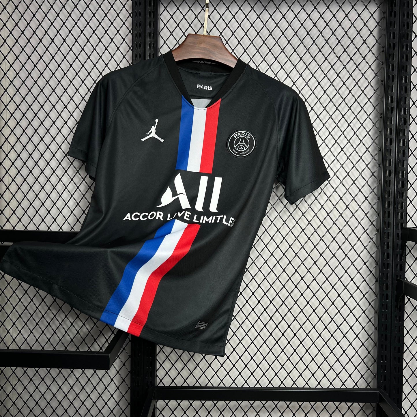 París Saint-Germain Cuarta Retro 2019/20 Versión Fan