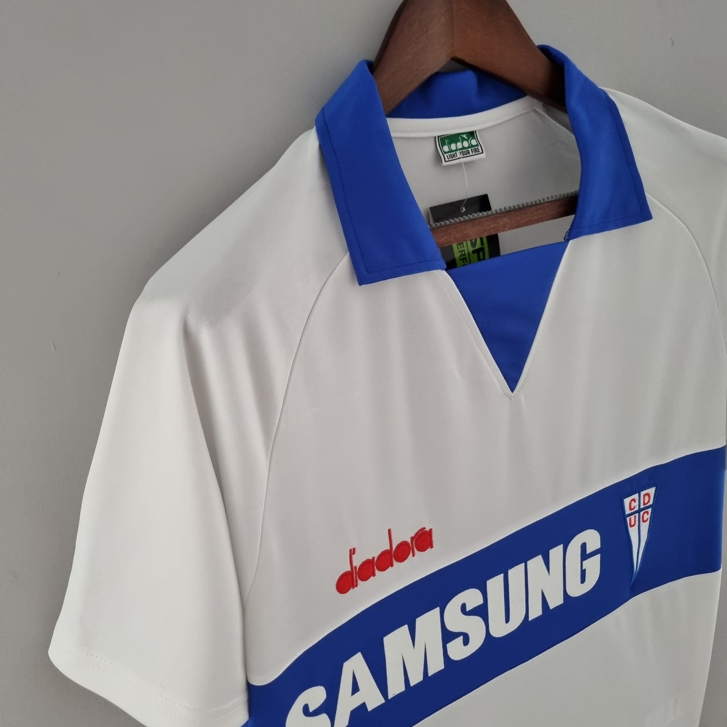 Universidad Católica Local Retro 1993 Versión Fan