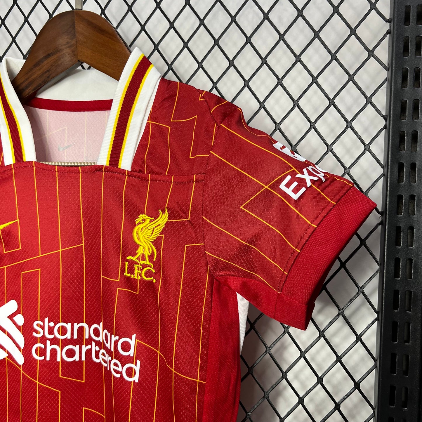 Liverpool Kit Niños Local 2024/25