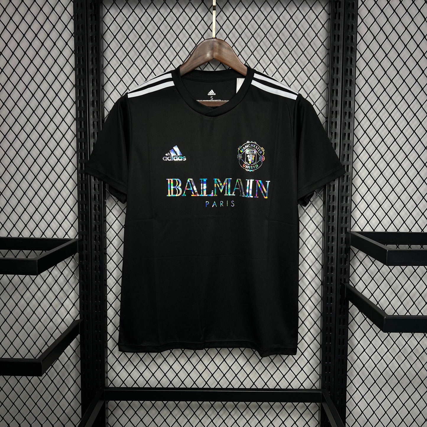 Manchester United "Balmain Version" 2024/25 Versión Fan