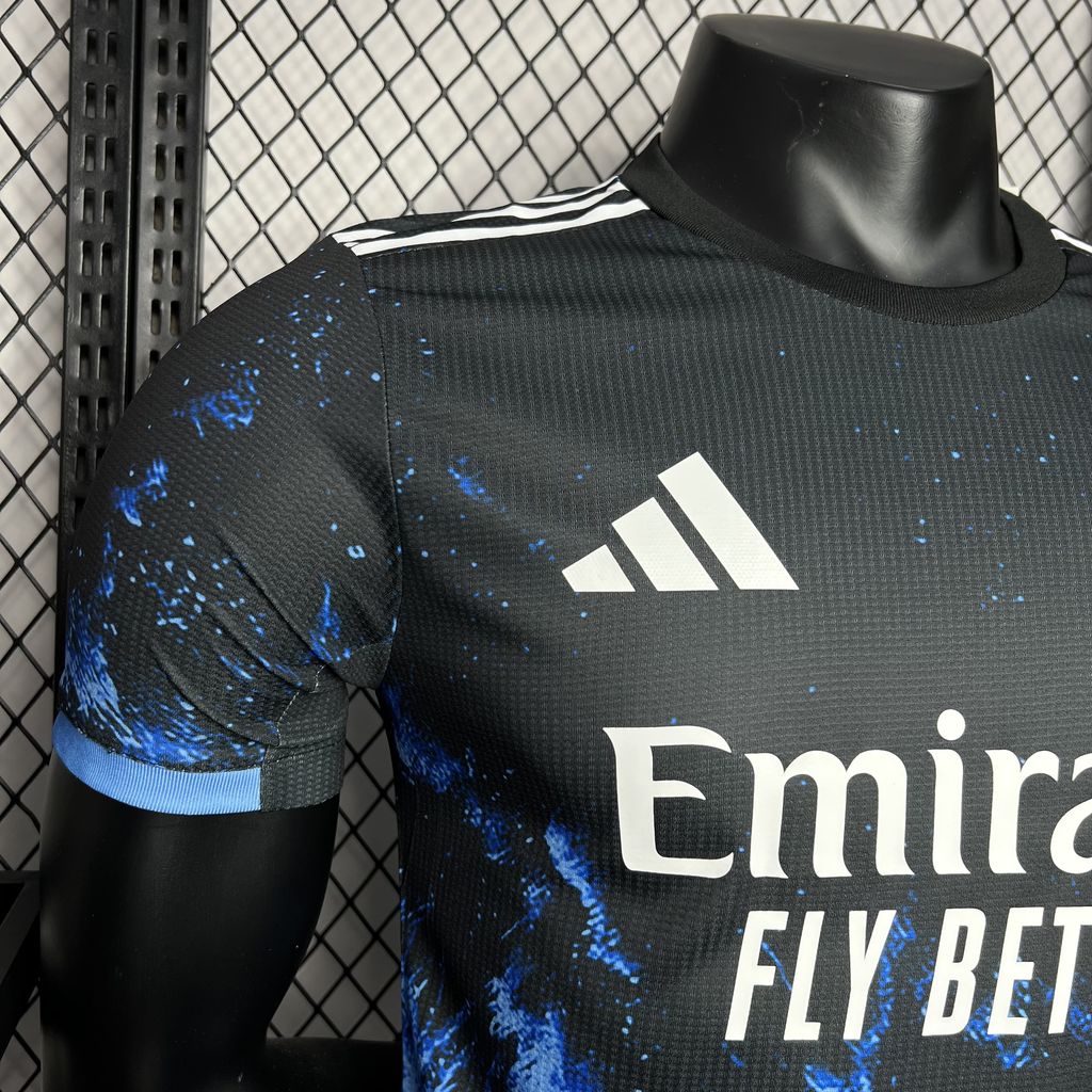 Real Madrid "Ocean Blue Edition" 2024/25 Versión Jugador