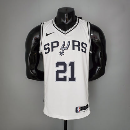 San Antonio Spurs "Connect" Blanca NBA