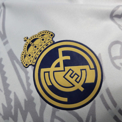 Real Madrid Edición Especial Dragón Blanco 2023/24 Versión Jugador