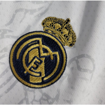 Real Madrid Edición Especial Dragón Blanco 2023/24 Versión Fan