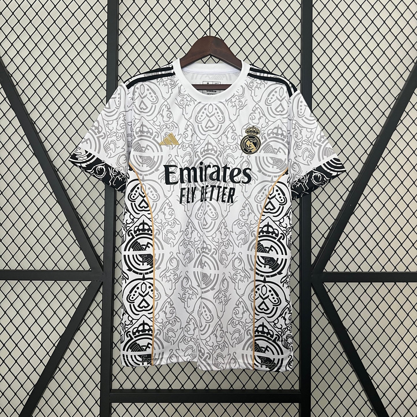 Real Madrid Edición Especial Blanca 2024/25 Versión Fan