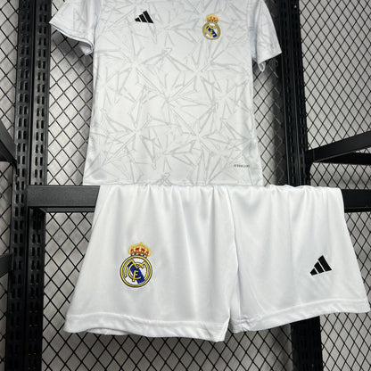 Real Madrid Kit Niños Pre Partido 2024/25