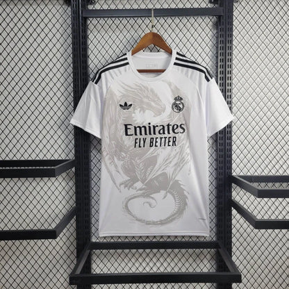 Real Madrid "Especial Dragon Blanco" 2024/25 Versión Fan