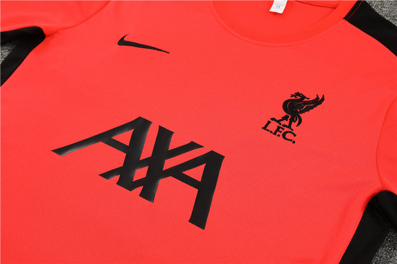 Liverpool Entrenamiento Kit Adulto Rojo 2023/24