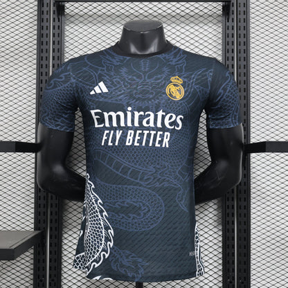 Real Madrid Edición Dragón Negro 2024/25 Versión Jugador