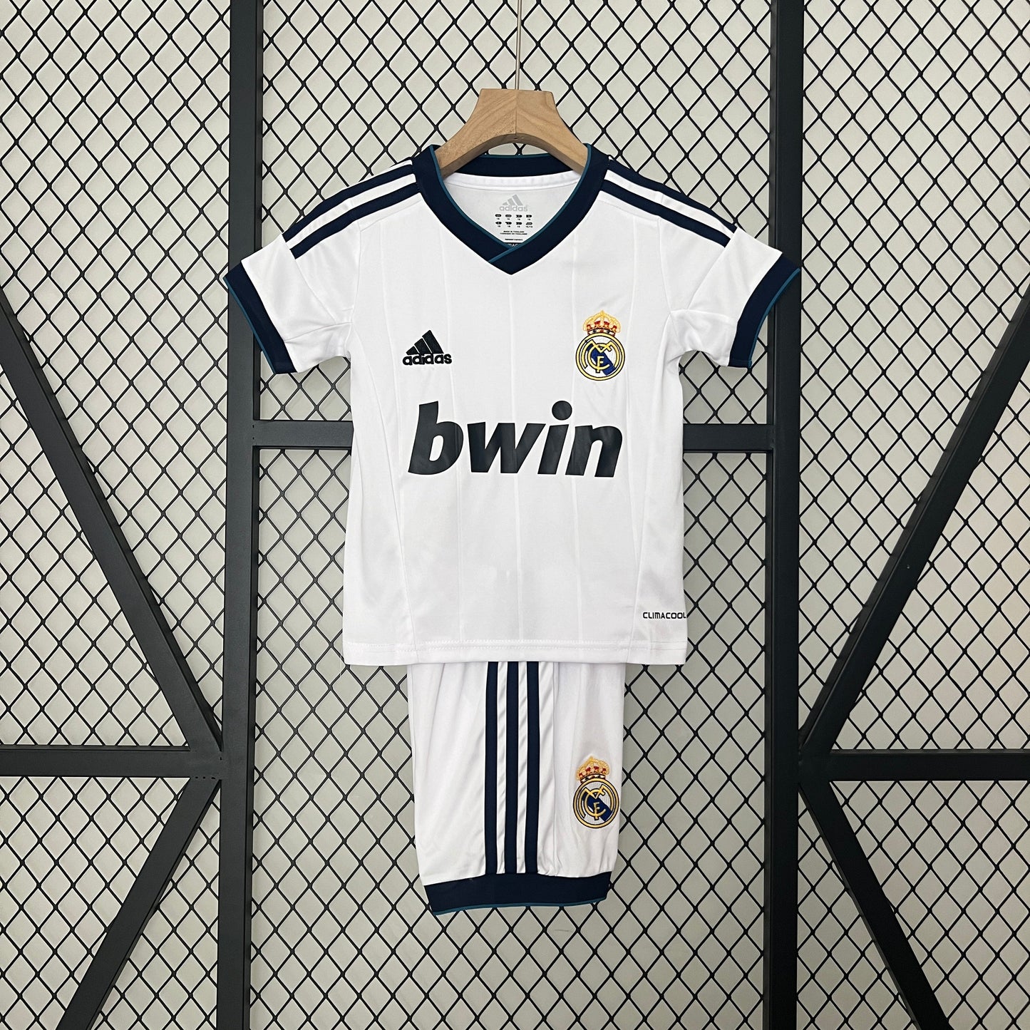 Real Madrid Retro Kit Niños Local 2012/13