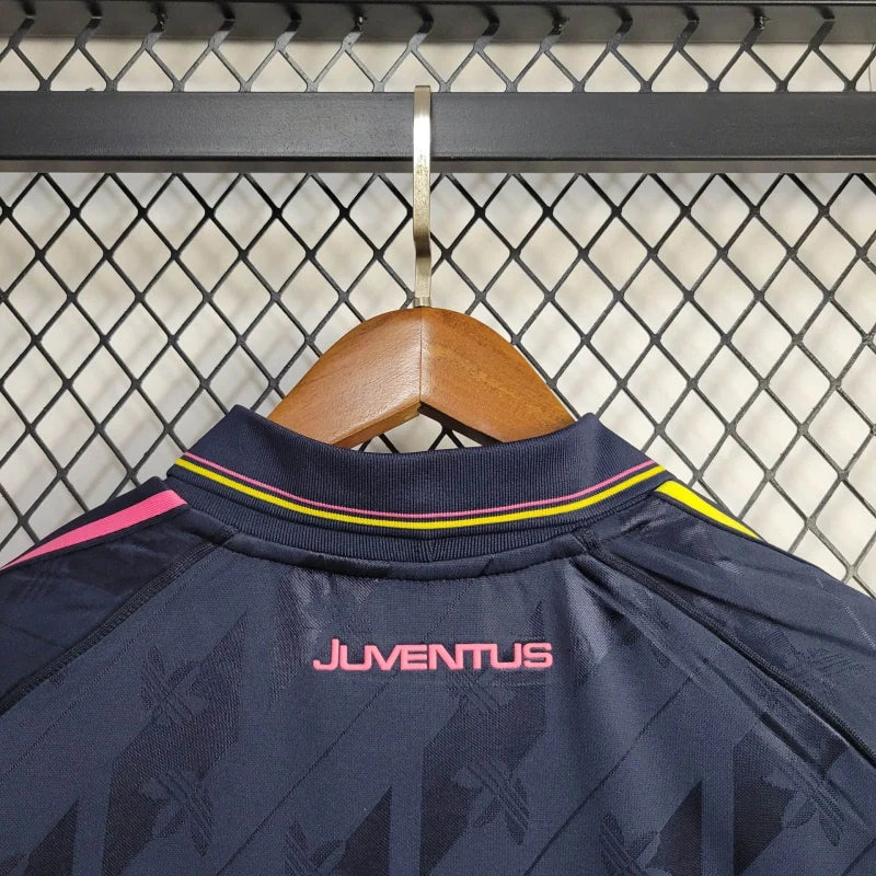 Juventus "Edición Especial" 2024/25 Versión Fan