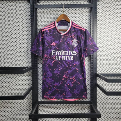 Real Madrid "Especial Morada" 2024/25 Versión Fan