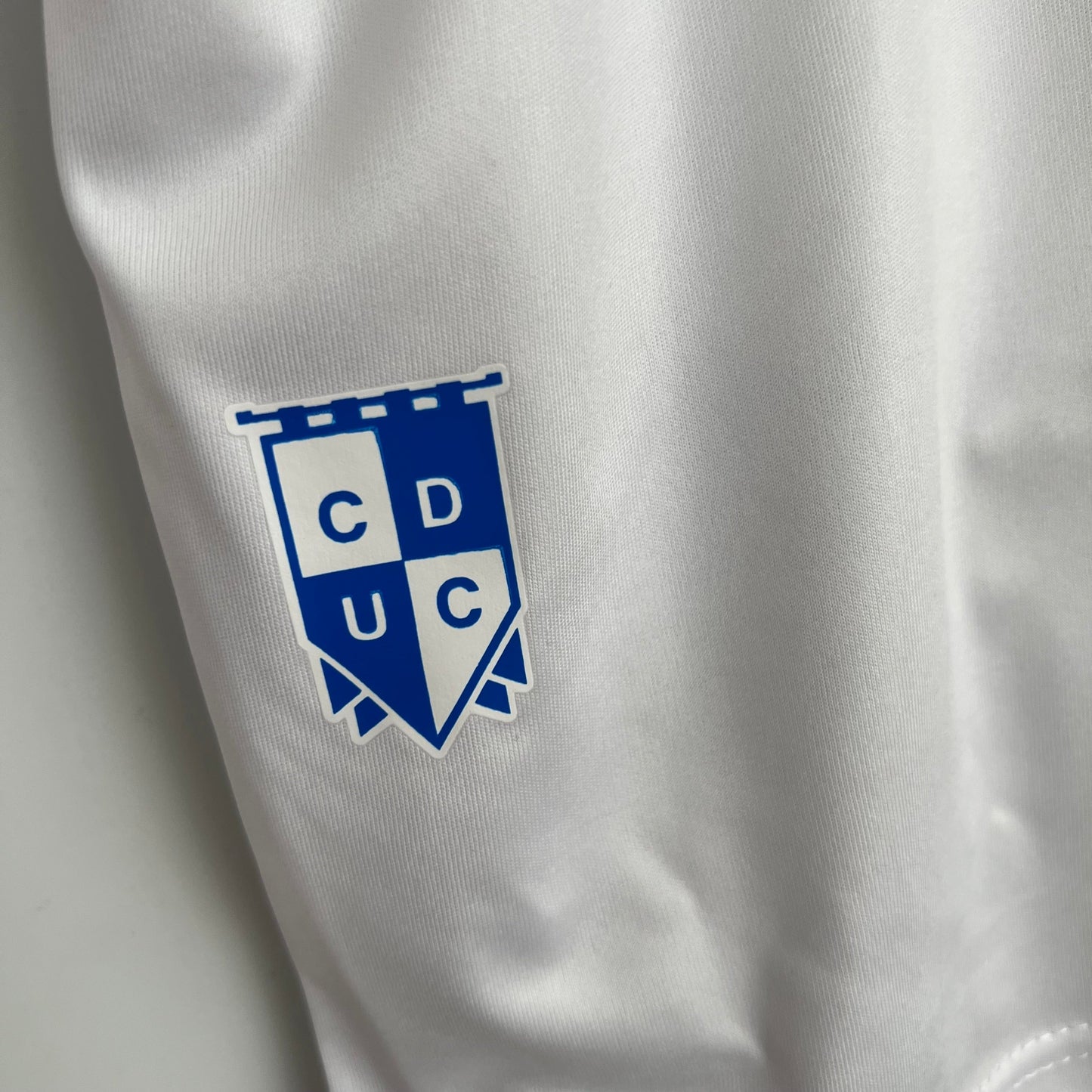 Universidad Católica Kit Niños Local 2023