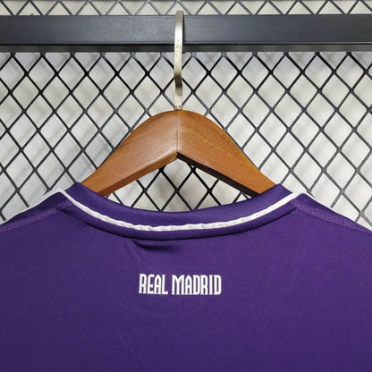 Real Madrid Tercera Retro 2010/11 Versión Fan