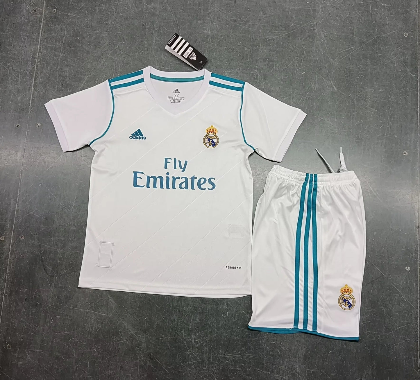 Real Madrid Retro Kit Niños Local 2017/18