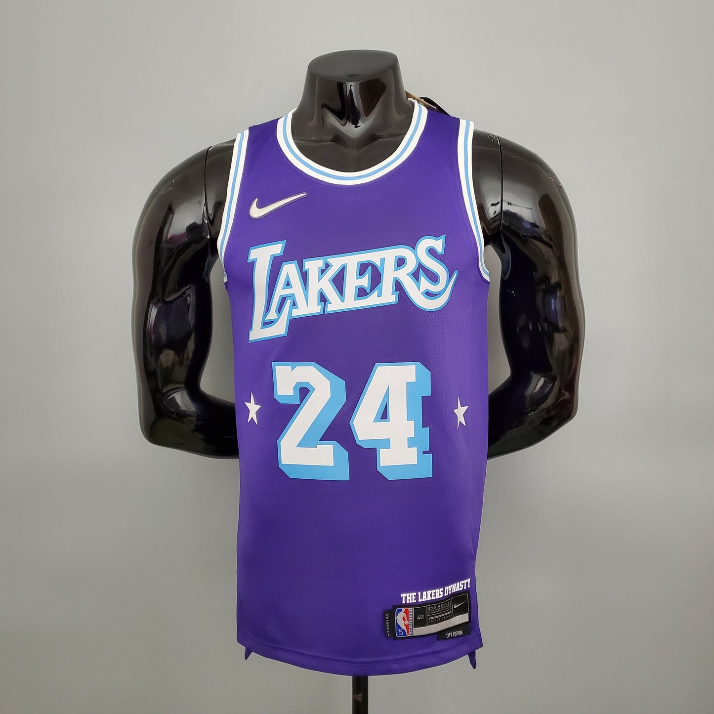 LA Lakers Aniversario 75 Morada 2022 Versión Fan