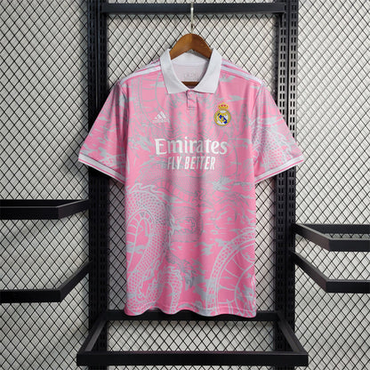 Real Madrid 2024/25 Dragón Rosado Versión Fan