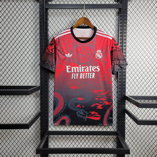 Real Madrid "Especial Dragon Rojo" 2024/25 Versión Fan