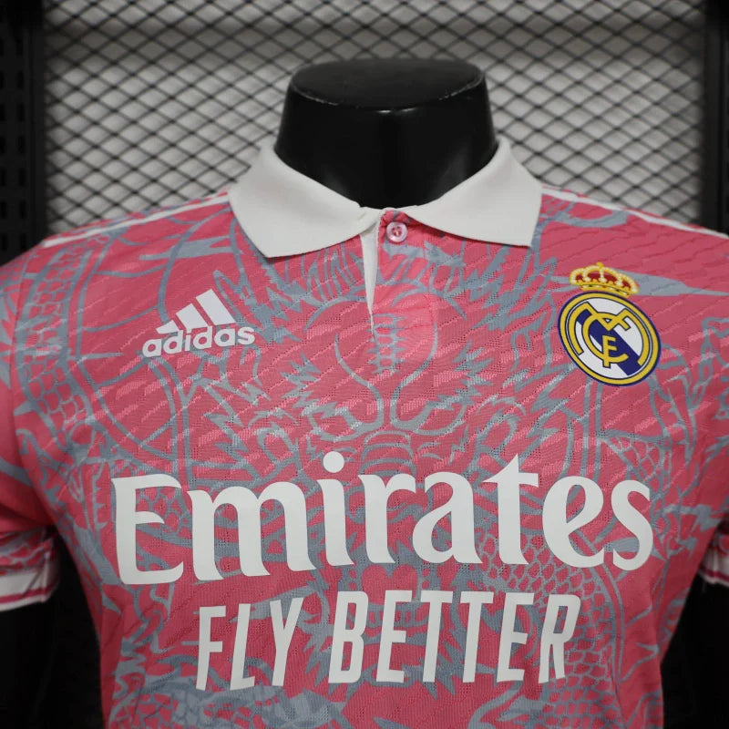 Real Madrid 2024/25 Dragón Rosado Versión Jugador